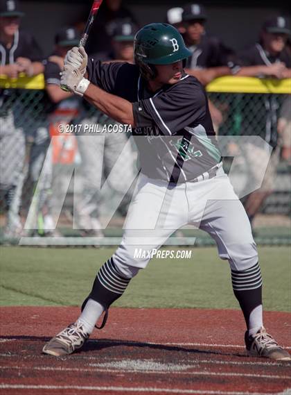 Thumbnail 1 in South Hills vs Bonita photogallery.