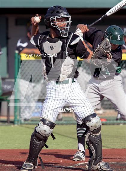 Thumbnail 3 in South Hills vs Bonita photogallery.