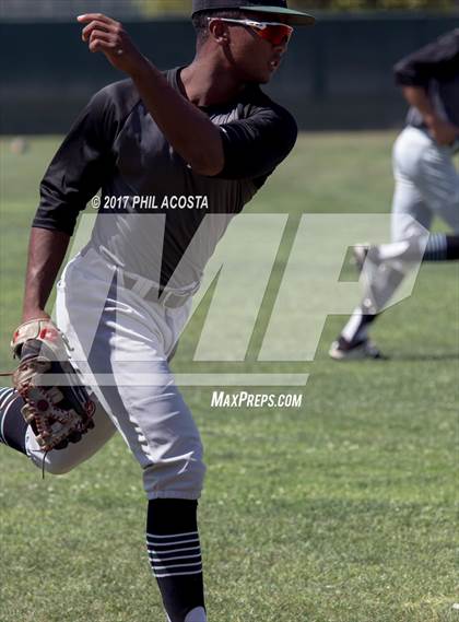 Thumbnail 2 in South Hills vs Bonita photogallery.