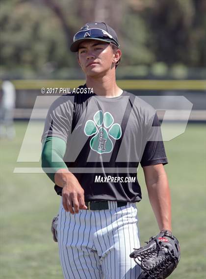 Thumbnail 1 in South Hills vs Bonita photogallery.