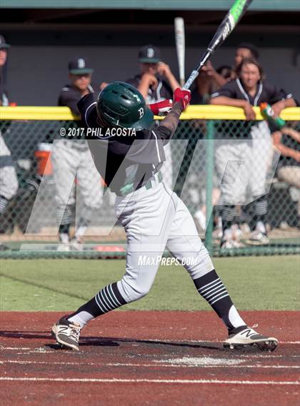 Thumbnail 1 in South Hills vs Bonita photogallery.