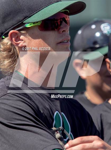 Thumbnail 1 in South Hills vs Bonita photogallery.
