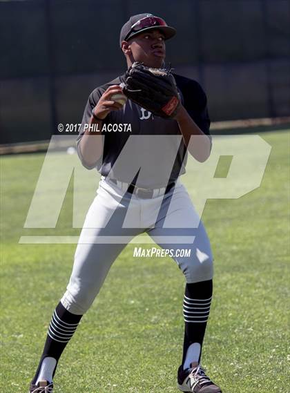 Thumbnail 3 in South Hills vs Bonita photogallery.