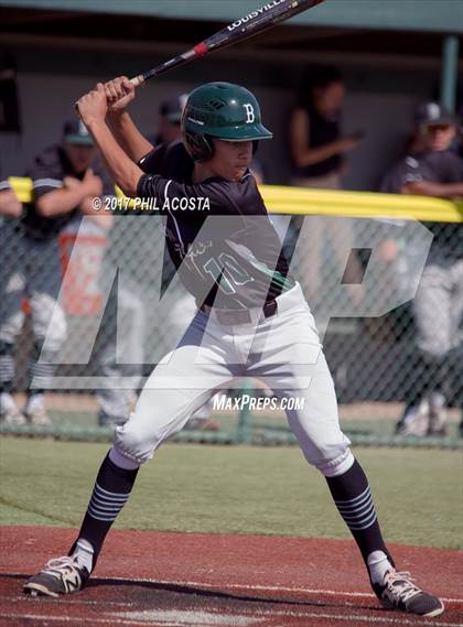 Thumbnail 1 in South Hills vs Bonita photogallery.