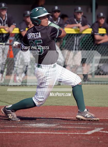 Thumbnail 1 in South Hills vs Bonita photogallery.