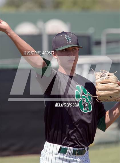 Thumbnail 1 in South Hills vs Bonita photogallery.