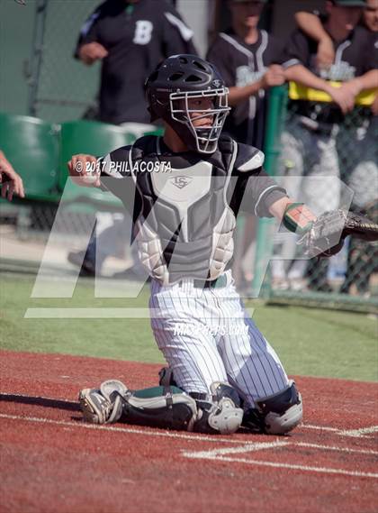 Thumbnail 1 in South Hills vs Bonita photogallery.