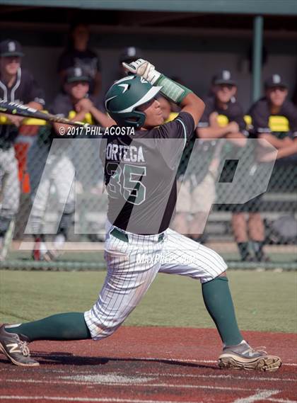 Thumbnail 1 in South Hills vs Bonita photogallery.