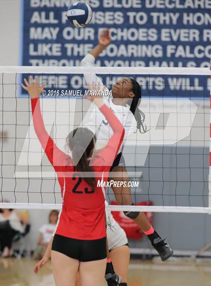 Thumbnail 3 in Chatsworth vs Taft photogallery.