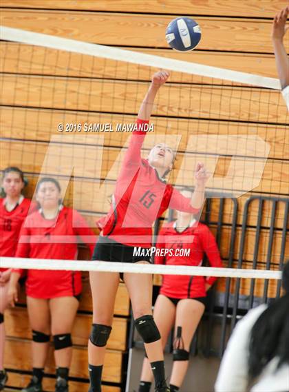 Thumbnail 2 in Chatsworth vs Taft photogallery.