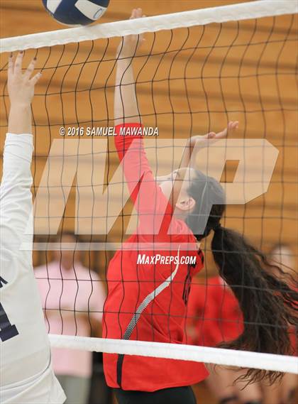 Thumbnail 3 in Chatsworth vs Taft photogallery.