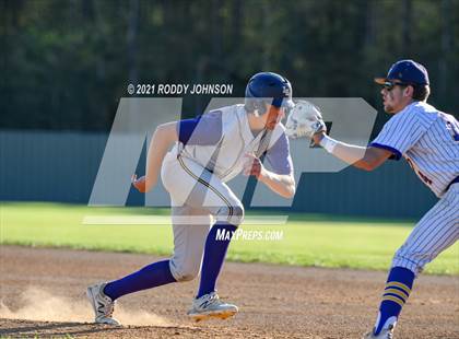 Thumbnail 3 in South Beauregard vs Iowa photogallery.