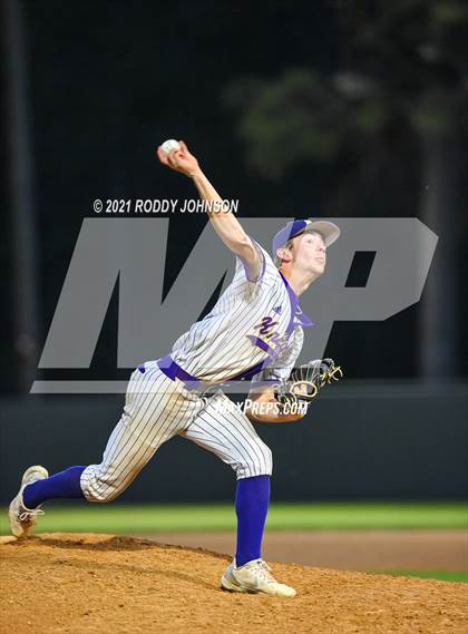 Thumbnail 1 in South Beauregard vs Iowa photogallery.