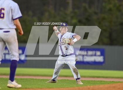 Thumbnail 2 in South Beauregard vs Iowa photogallery.