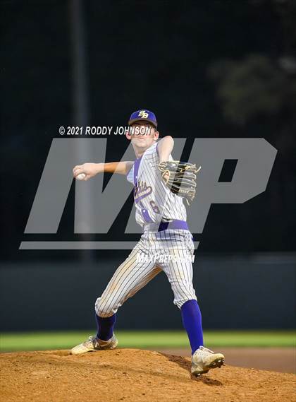 Thumbnail 2 in South Beauregard vs Iowa photogallery.