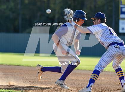 Thumbnail 1 in South Beauregard vs Iowa photogallery.