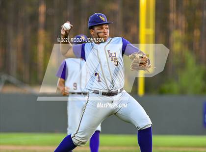 Thumbnail 2 in South Beauregard vs Iowa photogallery.