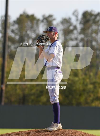 Thumbnail 2 in South Beauregard vs Iowa photogallery.