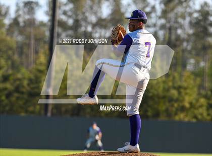 Thumbnail 3 in South Beauregard vs Iowa photogallery.