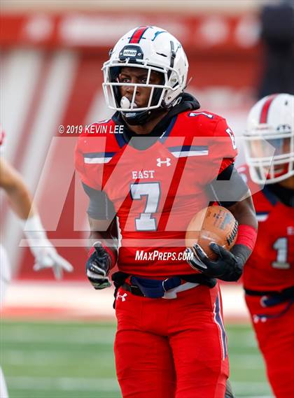 Thumbnail 1 in East vs. American Fork (UHSAA 6A Semifinal) photogallery.