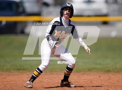 Thumbnail 1 in Walker Valley vs. Summit photogallery.