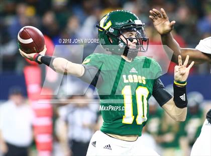Thumbnail 3 in Longview vs. Tascosa (UIL 6A Semifinal) photogallery.