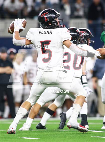 Thumbnail 2 in Longview vs. Tascosa (UIL 6A Semifinal) photogallery.