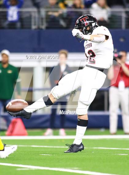 Thumbnail 2 in Longview vs. Tascosa (UIL 6A Semifinal) photogallery.