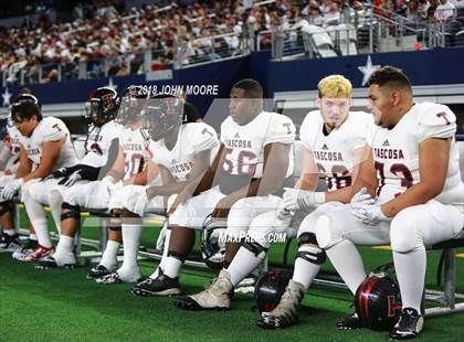 Thumbnail 1 in Longview vs. Tascosa (UIL 6A Semifinal) photogallery.