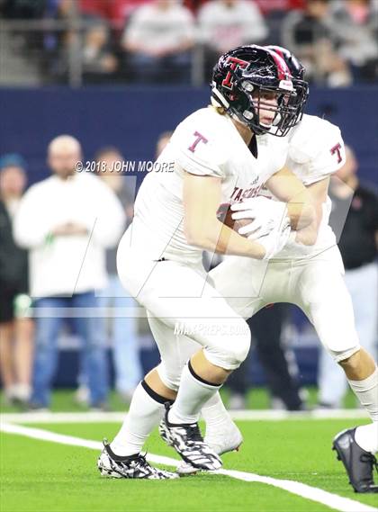 Thumbnail 2 in Longview vs. Tascosa (UIL 6A Semifinal) photogallery.