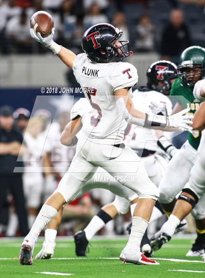 Thumbnail 3 in Longview vs. Tascosa (UIL 6A Semifinal) photogallery.