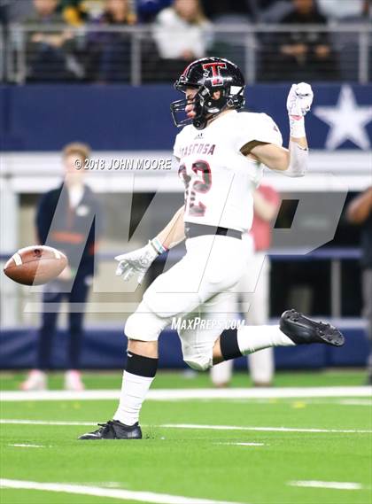 Thumbnail 1 in Longview vs. Tascosa (UIL 6A Semifinal) photogallery.