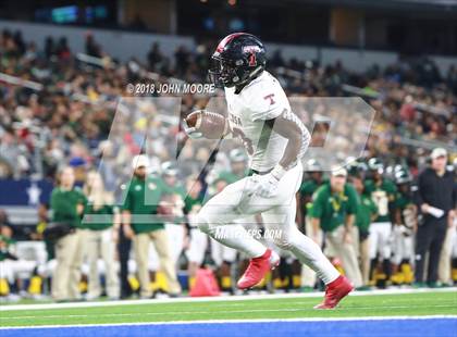 Thumbnail 2 in Longview vs. Tascosa (UIL 6A Semifinal) photogallery.