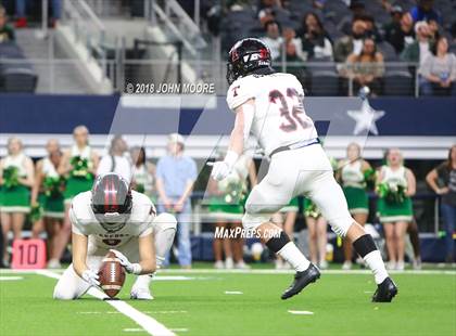 Thumbnail 2 in Longview vs. Tascosa (UIL 6A Semifinal) photogallery.