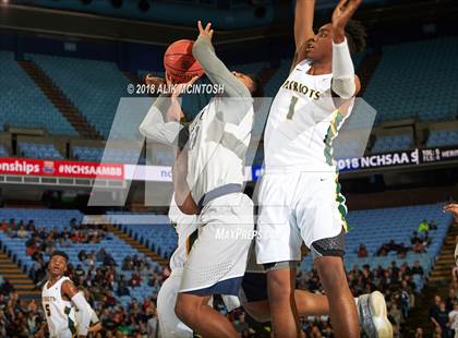 Thumbnail 2 in Heritage vs. Independence (NCHSAA 4A Final) photogallery.
