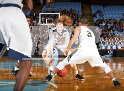 Thumbnail 2 in Heritage vs. Independence (NCHSAA 4A Final) photogallery.