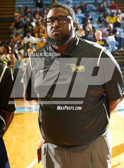 Thumbnail 1 in Heritage vs. Independence (NCHSAA 4A Final) photogallery.
