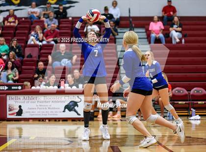 Thumbnail 1 in Van Alstyne @ Bells photogallery.