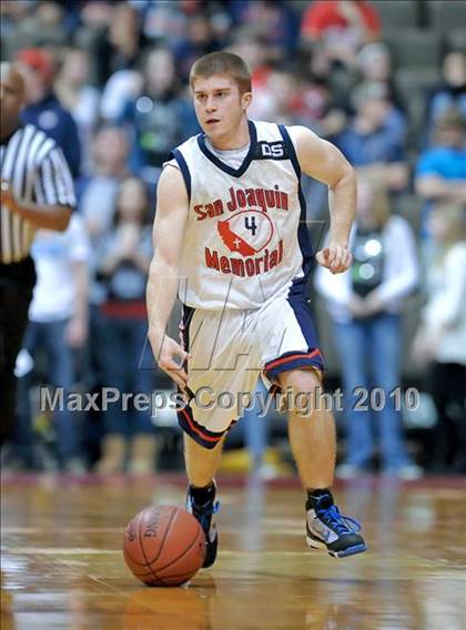 Thumbnail 2 in San Joaquin Memorial vs. Liberty (CIF CS D2 Final) photogallery.