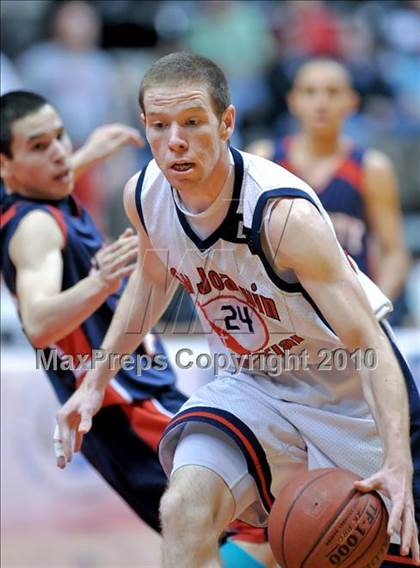 Thumbnail 1 in San Joaquin Memorial vs. Liberty (CIF CS D2 Final) photogallery.