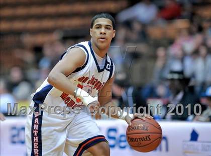 Thumbnail 2 in San Joaquin Memorial vs. Liberty (CIF CS D2 Final) photogallery.
