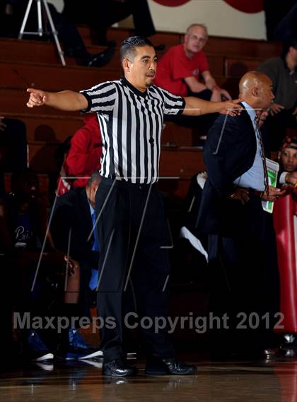 Thumbnail 3 in Ventura vs Price (Rose City Roundball Classic) photogallery.