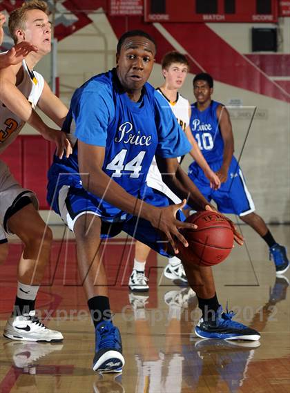 Thumbnail 1 in Ventura vs Price (Rose City Roundball Classic) photogallery.