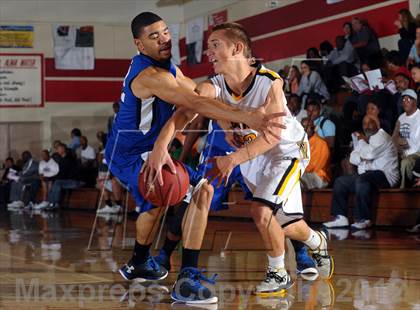 Thumbnail 2 in Ventura vs Price (Rose City Roundball Classic) photogallery.