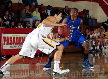 Thumbnail 2 in Ventura vs Price (Rose City Roundball Classic) photogallery.