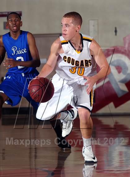 Thumbnail 1 in Ventura vs Price (Rose City Roundball Classic) photogallery.