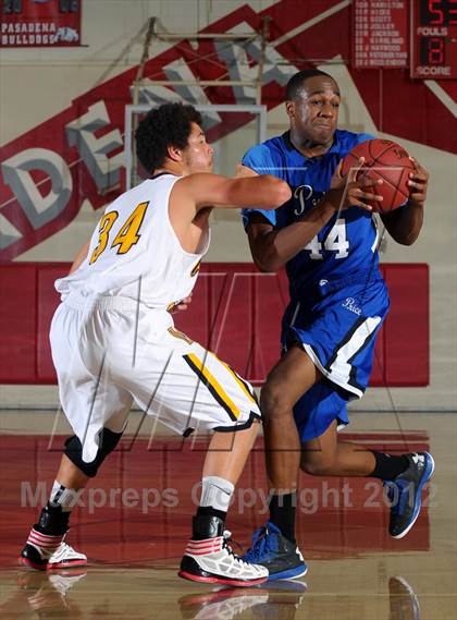 Thumbnail 1 in Ventura vs Price (Rose City Roundball Classic) photogallery.