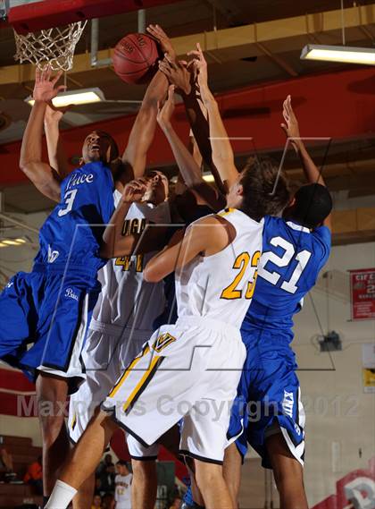 Thumbnail 1 in Ventura vs Price (Rose City Roundball Classic) photogallery.