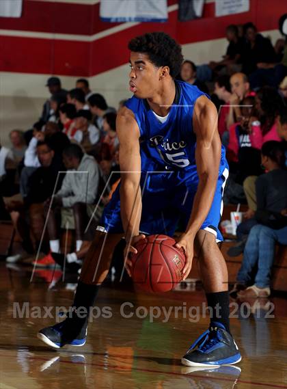 Thumbnail 2 in Ventura vs Price (Rose City Roundball Classic) photogallery.