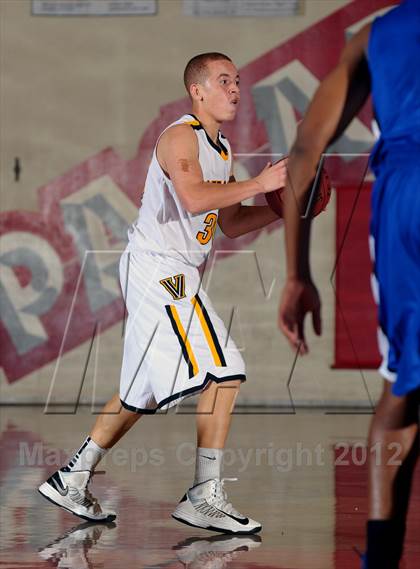 Thumbnail 3 in Ventura vs Price (Rose City Roundball Classic) photogallery.